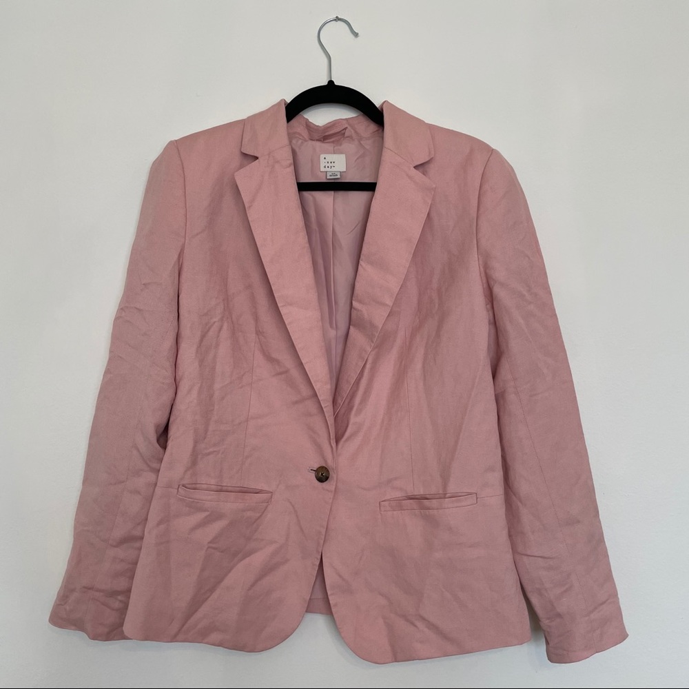 Light pink linen blazer